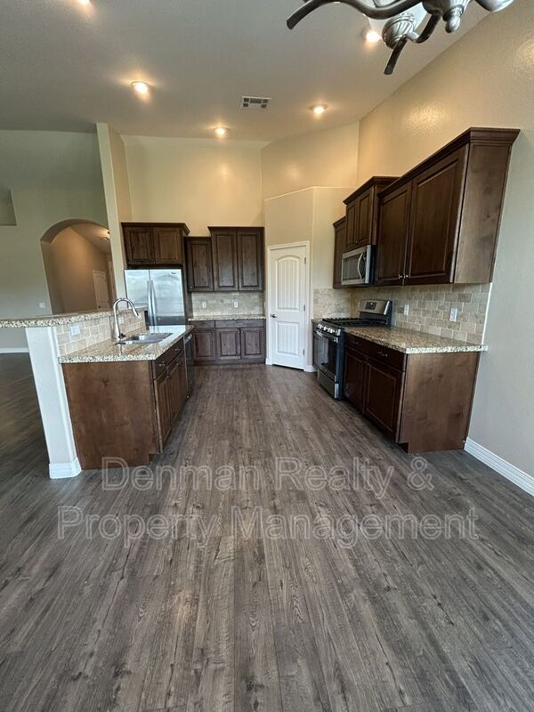 Building Photo - 4843 S Brice