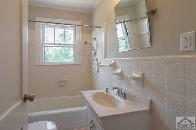 Building Photo - 243 Mitchell Farm Rd