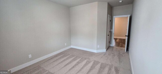 Building Photo - 5728 Urban Vlg Wy