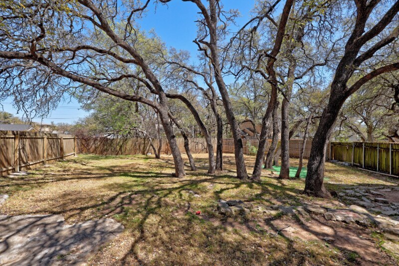 Building Photo - 9024 Sawtooth Ln