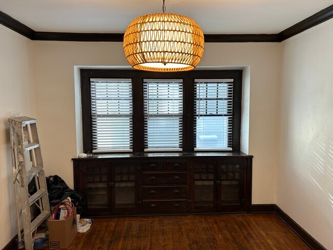 Building Photo - 5107 N College Ave