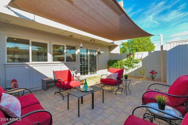 Building Photo - 4883 N Granite Reef Rd