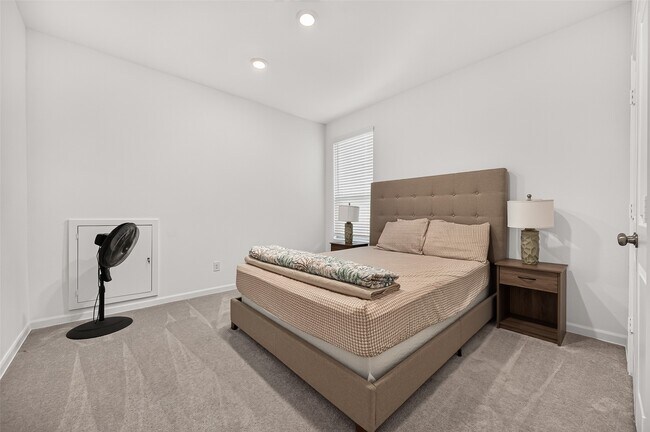 Building Photo - 18015 Blossom Spgs Ct.