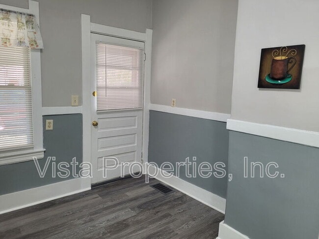 Building Photo - 112 Boston Ct