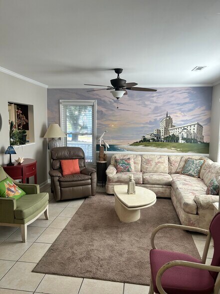 Building Photo - 415 28th Ave N