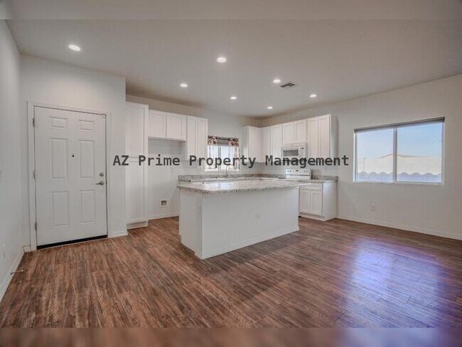 Building Photo - 8477 W Concordia Dr