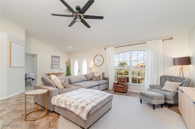 Building Photo - 879 Rue Labeau Cir