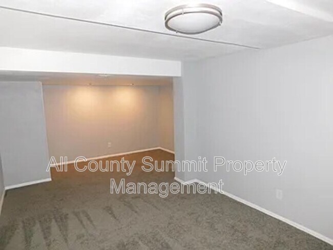 Building Photo - 3784 S Ceylon Way