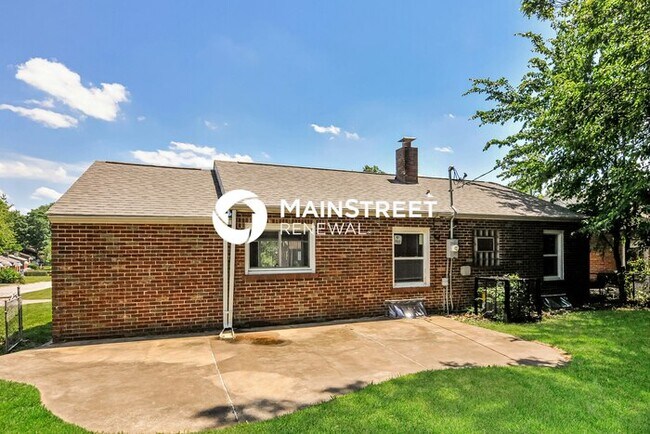 Building Photo - 3 Bedroom Pet-Friendly Home in St. Louis, ...