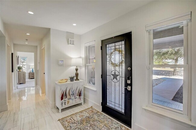 Building Photo - 20534 Highland Lake Dr