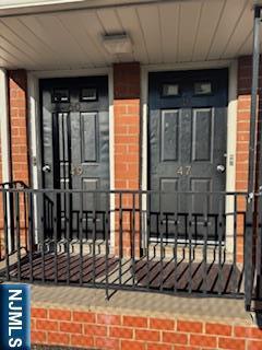 Building Photo - 222 Garibaldi Ave