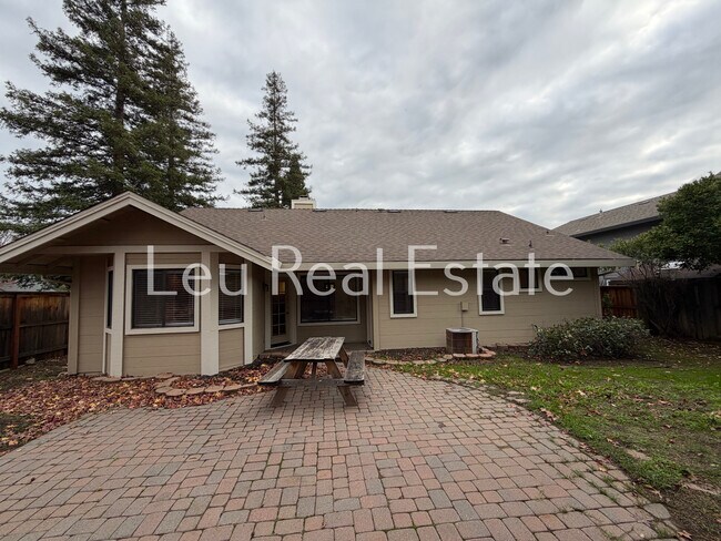 Building Photo - 167 Stonington Way