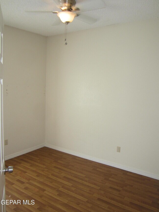 Building Photo - 6924 Imperial Ridge Dr
