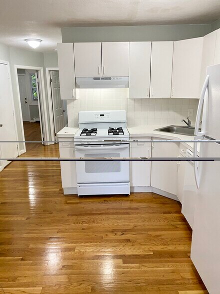 Building Photo - 75 7th St