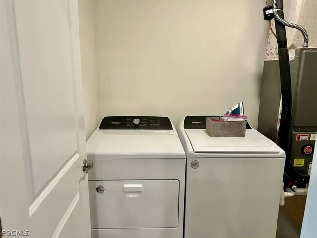 Building Photo - 2716 NW Embers Terrace