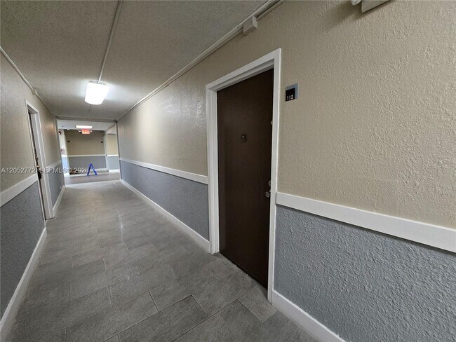 Building Photo - 484 NW 165th St