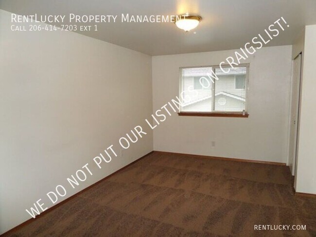 Building Photo - 1512 S Puget Dr