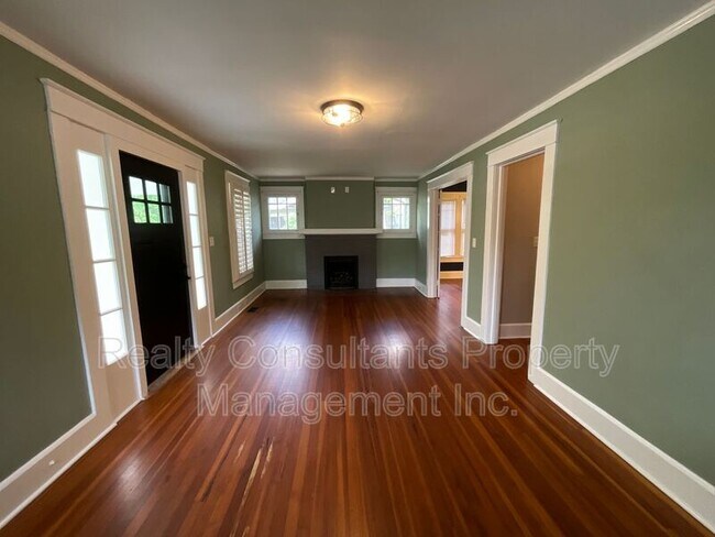 Building Photo - 1117 Lexington Ave