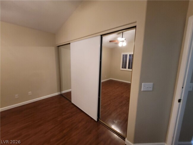 Building Photo - 2458 Color Canyon Way