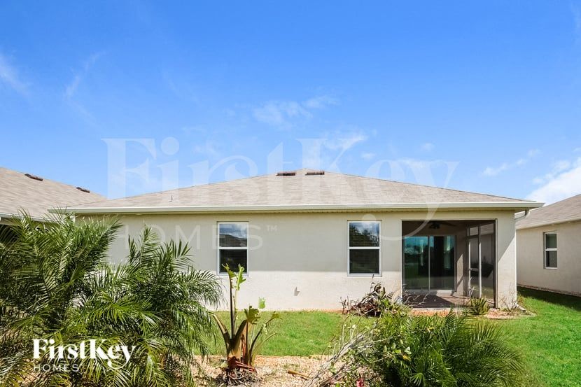 Building Photo - 27993 Arrowhead Cir