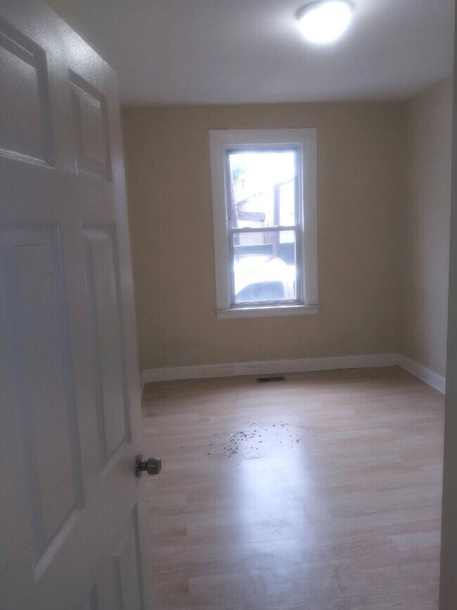 337 Lyons Ave 337 Lyons Ave Newark NJ 07112 Apartment Finder