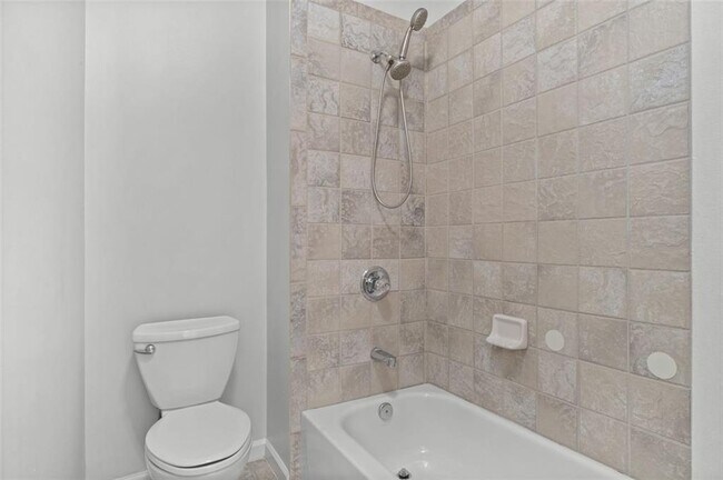Building Photo - 6245 Spalding Dr
