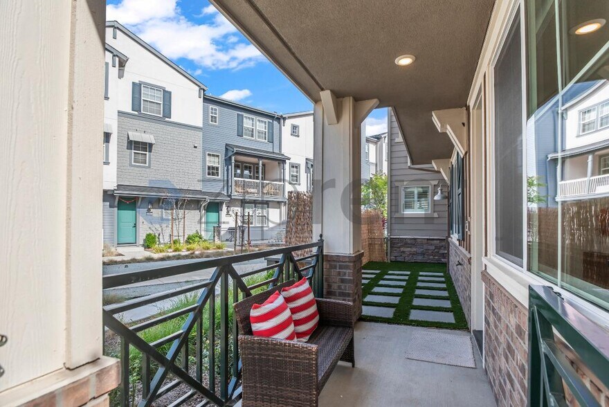 Building Photo - 37380 Watersail Way