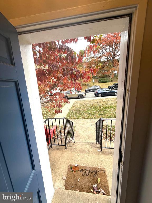 Building Photo - 3254 Valley Dr