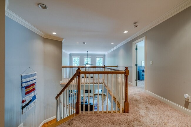 Building Photo - 1306 Camelot Bay