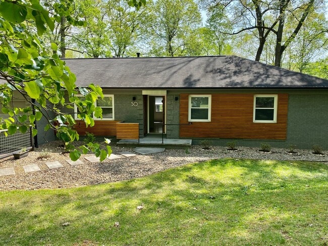 Primary Photo - East AVL - Mid Century Modern Beauty in Bo...