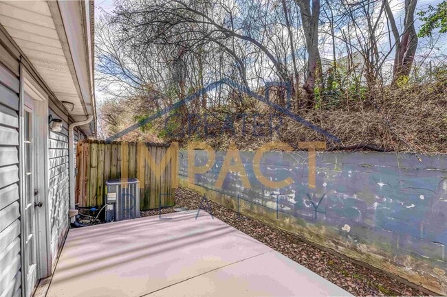 Building Photo - 1045 Blinken St