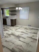 Building Photo - 100 N Fairlawn Ave