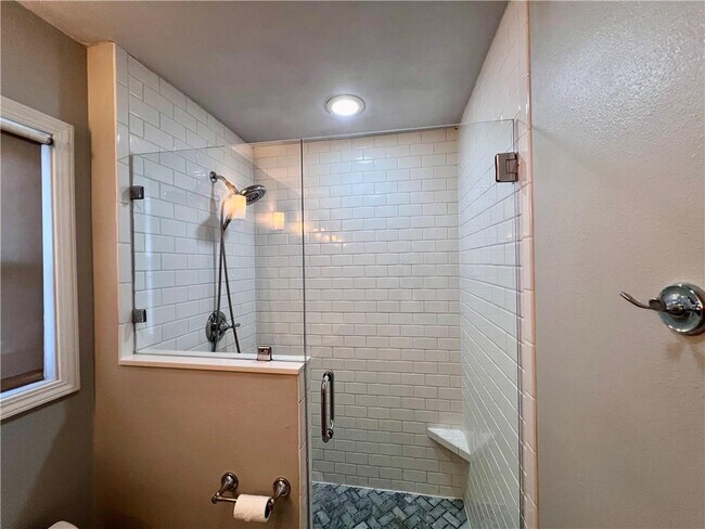 Building Photo - 436 E Prospect St