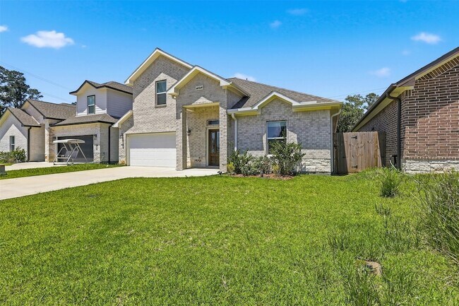 Building Photo - 9738 Champion Heavens Dr