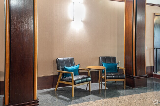 Lobby Photo - Exchange Place