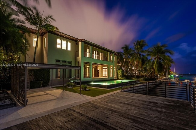 Building Photo - 760 S Mashta Dr
