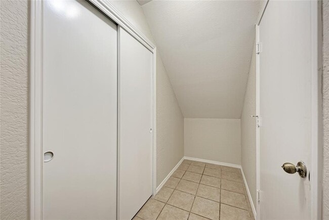 Building Photo - 2508 Tierra Blanco Trail
