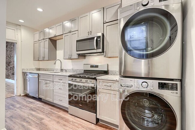 Building Photo - 2417 Maryland Ave