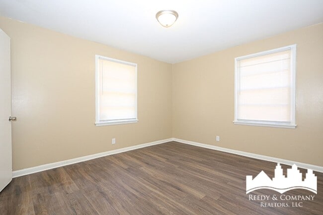 Building Photo - Welcome to 4396 Millbranch!