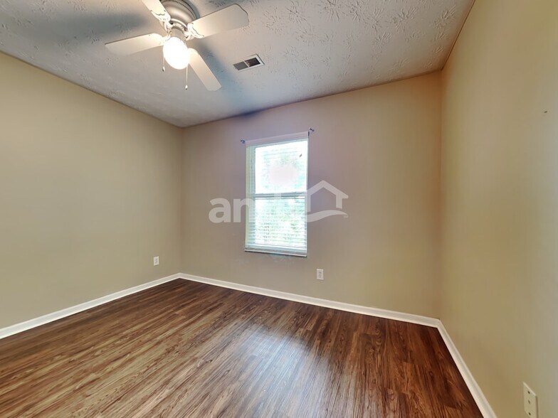 Building Photo - 505 Antietam Blvd