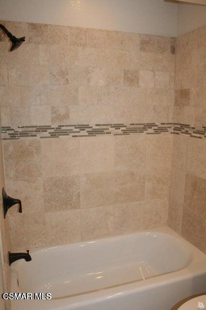 Building Photo - 536 Fairfield Rd