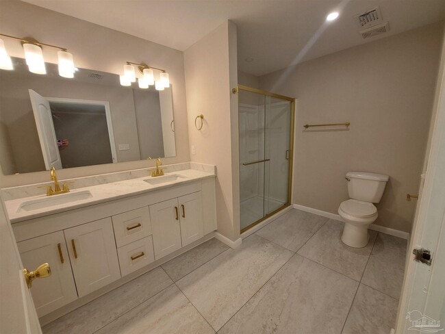 Building Photo - 8598 Meadowbrook Dr