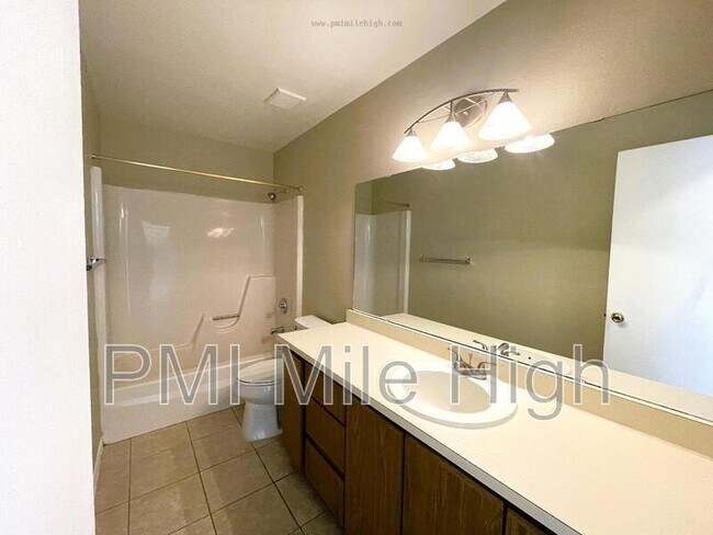 Building Photo - 845 S McKinley Ave