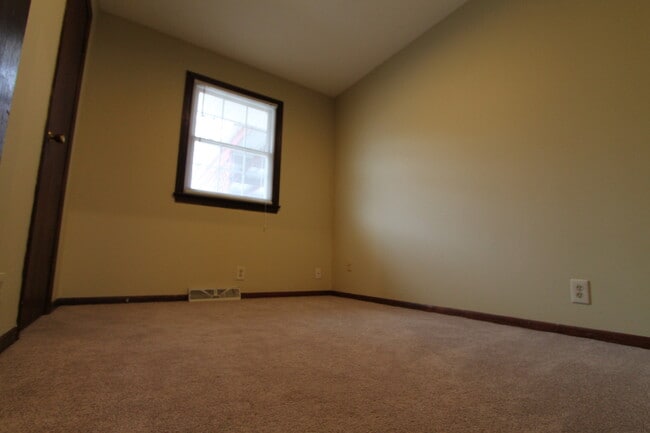 Building Photo - Beautiful 3 BD Home Available Soon!
