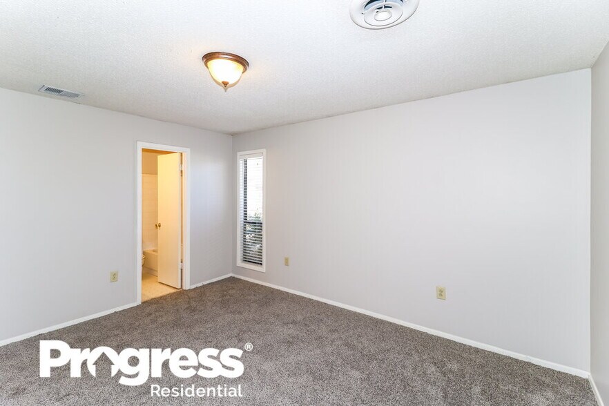 Building Photo - 4426 Spring Harbor Dr