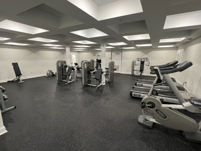 Primary Photo - Beautiful Efficiency Apartment in the Heart of Beautiful Umatilla