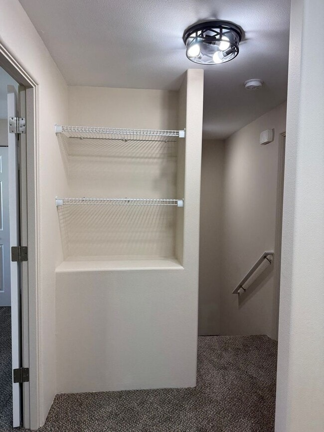Building Photo - 870 Spurlock St