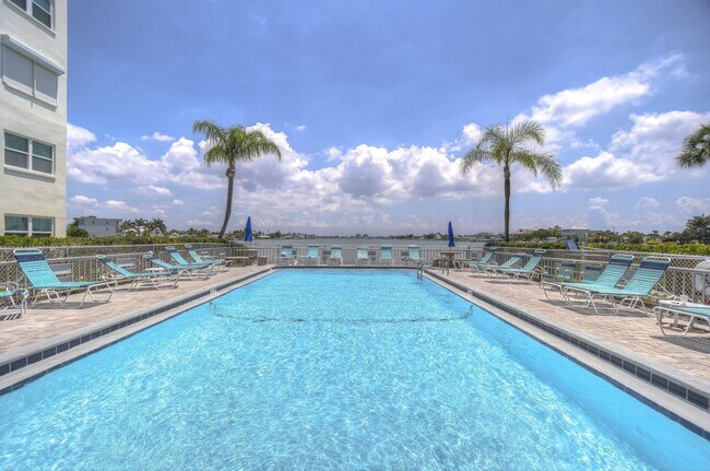 Building Photo - 5575 Gulf Blvd