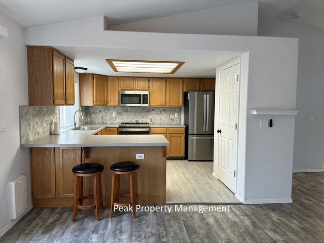 Building Photo - 3009 Ray Ave