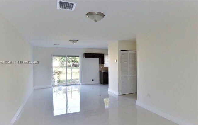 Building Photo - 1980 NW 54th St